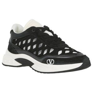 NEW $920 Valentino Garavani Ready Go Runner Sneakers!  US 5 Euro 35  Black Laces